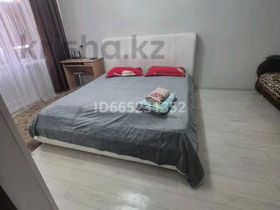 1-комнатная квартира · 32 м² · 2/5 этаж, Майкудук, 12й микрорайон 2 за 1 500 ₸ в Караганде, Алихана Бокейханова р-н