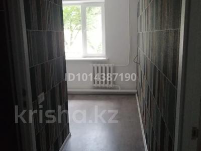 2-бөлмелі пәтер · 43 м² · 1/5 қабат, Ауэзова 29, бағасы: 13.5 млн ₸ в Атырау, мкр Жилгородок