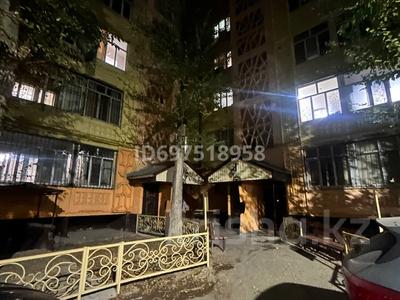 3-комнатная квартира · 64 м² · 3/5 этаж, 8 мкр 16 за 21 млн ₸ в Таразе