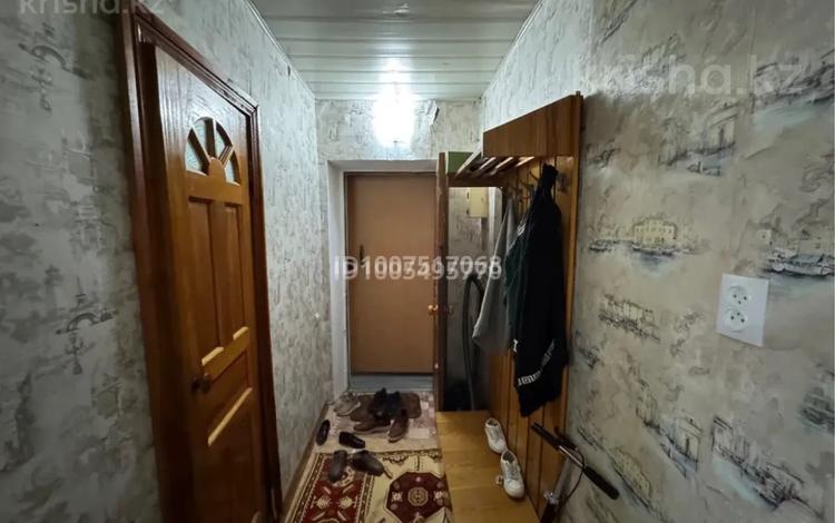 1-комнатная квартира · 33 м² · 1/2 этаж, мкр Жилгородок 61 — Гагарина за ~ 6 млн 〒 в Актобе — фото 2