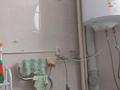 2-бөлмелі пәтер · 61 м² · 3/9 қабат, Мкр. Карагайлы 42В, бағасы: 30 млн ₸ в Семее, Красный Кордон — фото 14