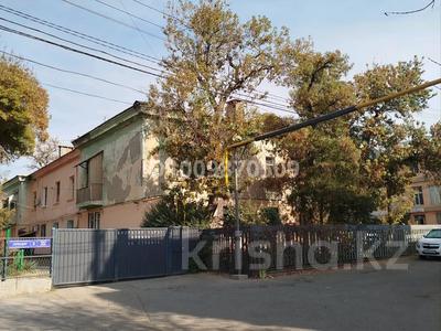 3-бөлмелі пәтер · 65 м² · 2/2 қабат, Сарбаздар(Григоренко) 5 — Толе би, бағасы: 18 млн ₸ в Шымкенте, Аль-Фарабийский р-н