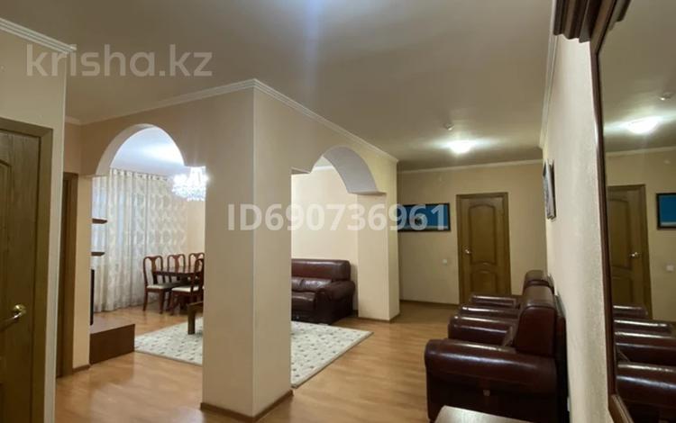 3-комнатная квартира, 87 м², 6/12 этаж, Б. Момышулы 14