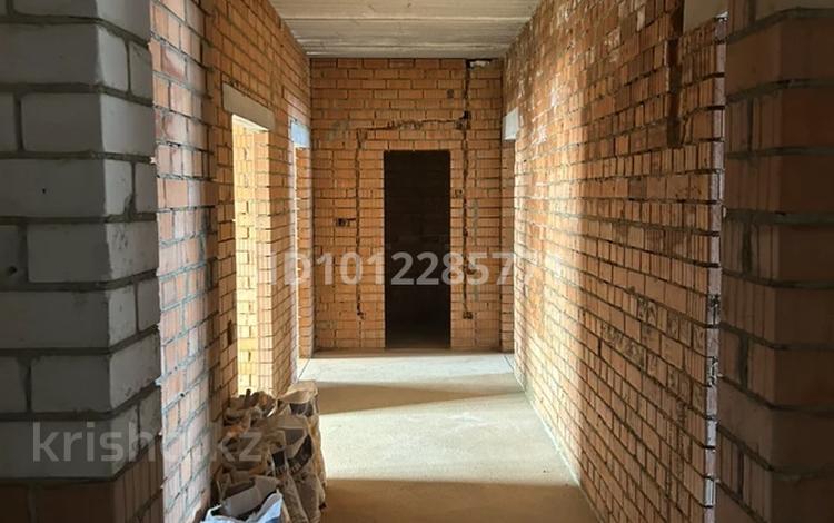 4-комнатная квартира · 130 м² · 7/9 этаж, Сарыарка 2д за 43 млн ₸ в Кокшетау — фото 2