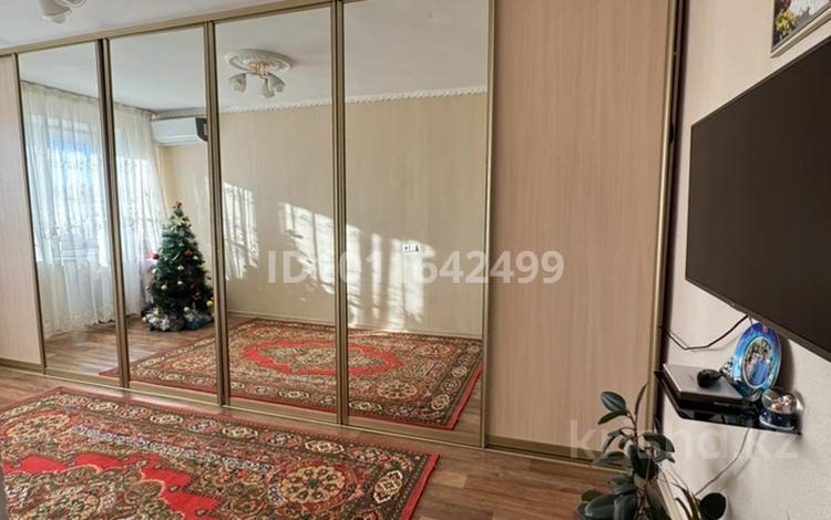1-комнатная квартира · 30 м² · 4/5 этаж, мкр Центральный, Валиханова 9А за 14 млн ₸ в Атырау — фото 2