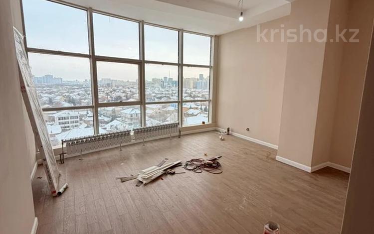 4-бөлмелі пәтер · 243.5 м² · 9/20 қабат, Кабанбай батыра 6/1, бағасы: 89 млн 〒 в Астане, Есильский р-н — фото 8