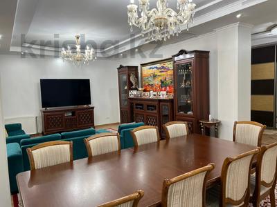 4-комнатная квартира · 160 м² · 7/7 этаж, Кабанбай батыра 51 за 900 000 ₸ в Алматы, Медеуский р-н
