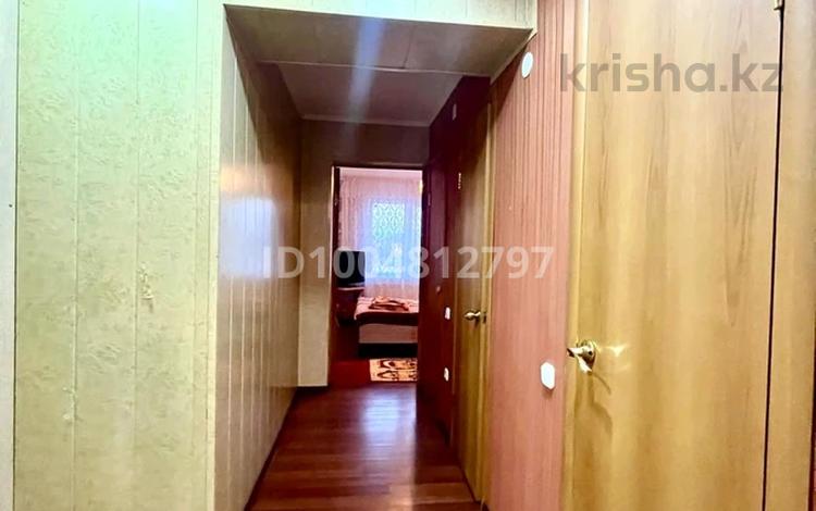 2-бөлмелі пәтер · 54 м² · 2/2 қабат, Ок жетпес 1 — ДКА,Школа, бағасы: 16 млн ₸ в Бурабае — фото 2