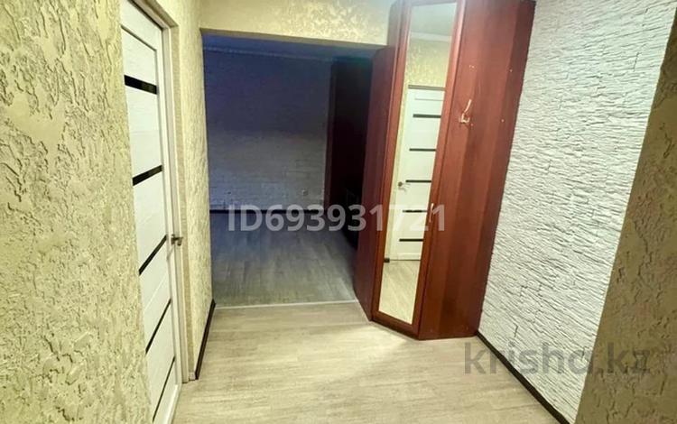 2-комнатная квартира · 45 м² · 1 этаж, Назарбаева 3 за 13 000 ₸ в Усть-Каменогорске, Ульбинский — фото 30