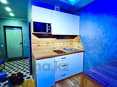 2-комнатная квартира, 45 м², 1 этаж посуточно, Назарбаева 3 за 10 000 〒 в Усть-Каменогорске, Ульбинский