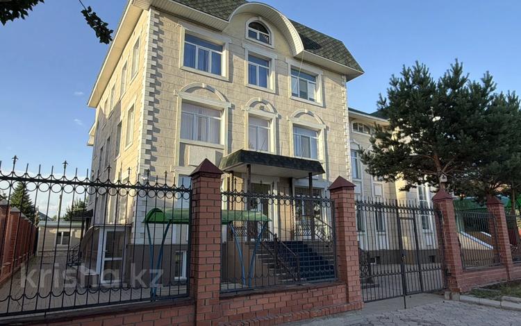 Еркін, кеңселер, медорталықтар мен дәріханалар, білім орталықтары, кабинеттер және жұмыс орындары · 1000 м², бағасы: 7 млн ₸ в Астане, Алматы р-н — фото 23