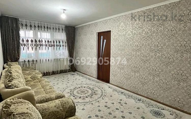 4-комнатная квартира, 72 м², 5/5 этаж, 5 мкр 50 за 20 млн 〒 в Талдыкоргане, мкр Самал — фото 4