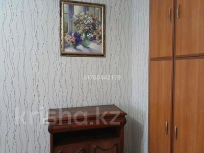 Продажа квартир в Мангистауской обл.: 2-комнатная квартира · 51.8 м² · 2/7 этаж, 4-й мкр — ШУМ за 12 млн 〒 2-комнатная квартира · 51.8 м² · 2/7 этаж, 4-й мкр — ШУМ за 12 млн 〒 в Актау
