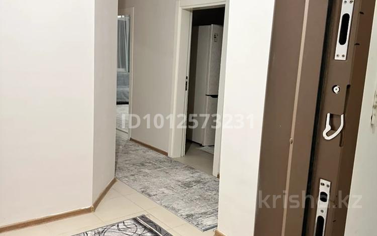 2-бөлмелі пәтер · 70 м² · 2/9 қабат, Куаныша Толеметова 50/3 — Утегенова, бағасы: 220 000 ₸ в Шымкенте, Абайский р-н — фото 2