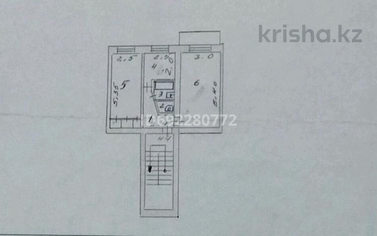 2-комнатная квартира, 46 м², 4/5 этаж, Б.Момышұлы 6 за 3 млн 〒 в Каратау — фото 2