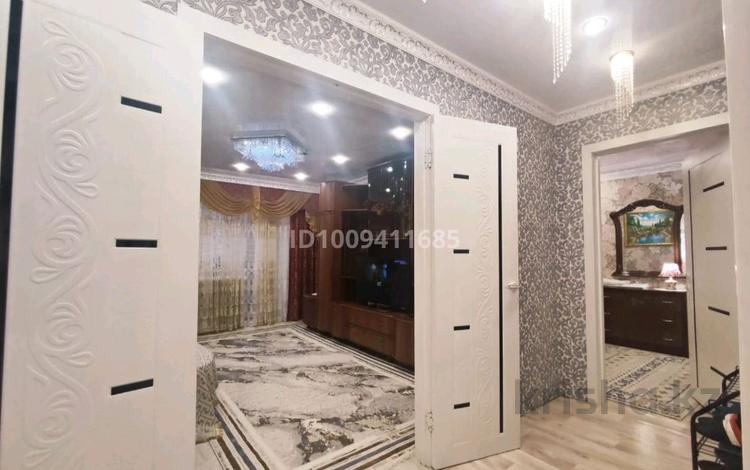 2-комнатная квартира · 54 м² · 6/9 этаж, мкр Юго-Восток, Мкр Юго-Восток, 30й микрорайон, Гапеева 1 — Больница Макажанова,Университет Букетова КарУ,Диацент,ЦОН,Автостанция, Церковь, клиника Диацент, Сатыбалдина, Республики, Муканова, Степной, Строителей, рынок Арай за 18 000 ₸ в Караганде, Казыбек би р-н — фото 8