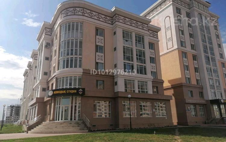 2-комнатная квартира · 58 м² · 4/5 этаж, Айтматова 41б за 270 000 ₸ в Астане, Нура р-н — фото 2