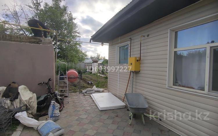 Часть дома · 7 комнат · 100 м² · 6.48 сот., 1 пер Таласская 7 за 16 млн 〒 в Таразе — фото 15