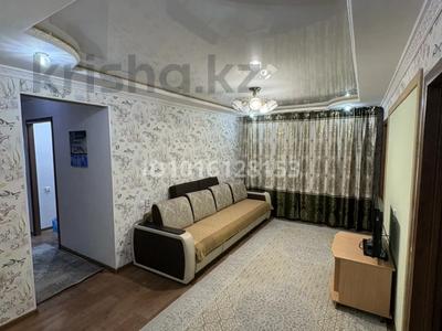 3-комнатная квартира · 58 м² · 1/5 этаж, Баздырева 33 за 230 000 ₸ в Семее