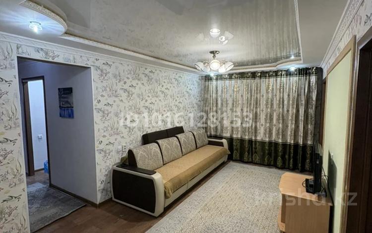 3-комнатная квартира · 58 м² · 1/5 этаж, Баздырева 33 за 230 000 ₸ в Семее — фото 2