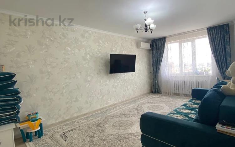 2-бөлмелі пәтер, 65.4 м², 9/9 қабат, мкр Болашак, БокенбайБатыра, бағасы: 17 млн 〒 в Актобе, мкр Болашак — фото 2