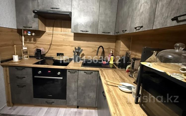 2-бөлмелі пәтер · 60.1 м² · 3/5 қабат, Ақсай-5 ш/а. 8, бағасы: 46 млн ₸ в Алматы, Ауэзовский р-н — фото 2