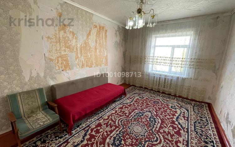 2-бөлмелі пәтер · 46 м² · 2/2 қабат, Абая 13 — Ориентировочно находится возле 8 шк, ЦОН,завод., бағасы: 100 000 ₸ в Балхаше — фото 2