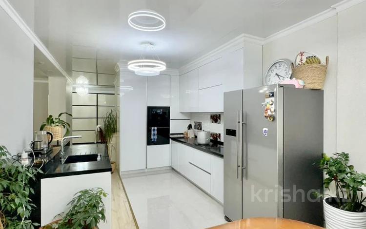 3-комнатная квартира · 100 м² · 6/18 этаж, Навои — Торайгырова за 79 млн ₸ в Алматы — фото 2
