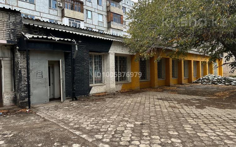 Свободное назначение, офисы, магазины и бутики, склады, общепит, салоны красоты, фитнес и спорт, медцентры и аптеки, образование, развлечения, конференц-залы, кабинеты и рабочие места, студии · 700 м² за 2.8 млн 〒 в Жезказгане — фото 14