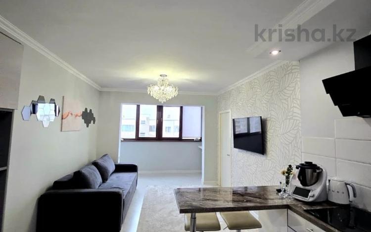 2-бөлмелі пәтер · 43.8 м² · 10/10 қабат, Ақсай-5 ш/а., мкр Аксай, Б. Момышулы 25 — Жубанова, бағасы: 34 млн ₸ в Алматы, Ауэзовский р-н — фото 3