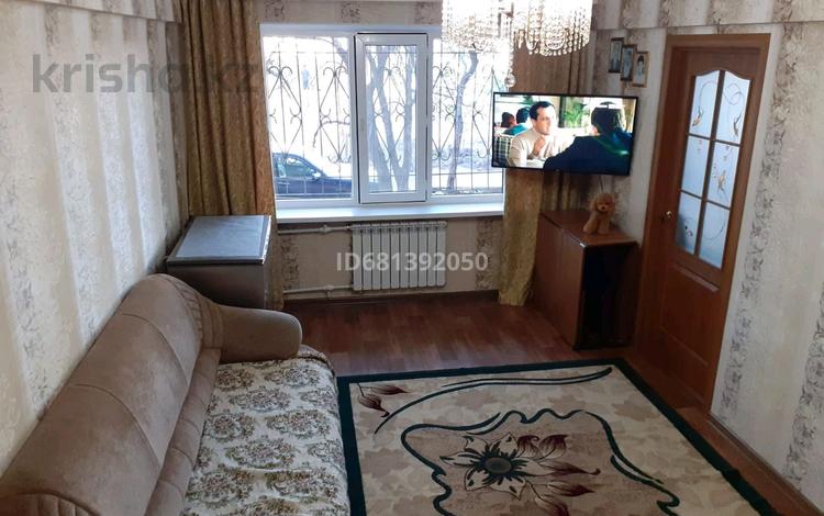 2-комнатная квартира, 45 м², 1/5 этаж, Алимжанова 12 — Сейфуллина за 13 млн 〒 в Балхаше — фото 2