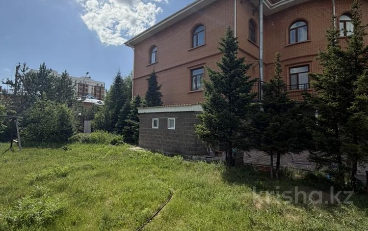 Жеке үй · 10 бөлме · 750 м² · , Кыз Жибек 67 — СРОЧНО, бағасы: 510 млн ₸ в Астане, Нура р-н — фото 2