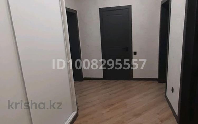 2-комнатная квартира · 67.5 м² · 10/10 этаж, мкр. Алтын орда, Алия Молдагулова 66/2 — Мангилик-Ел за 28 млн ₸ в Актобе — фото 2
