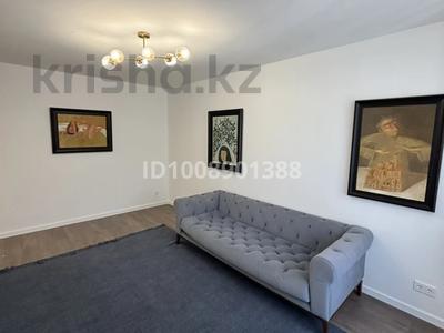 2-бөлмелі пәтер · 65 м² · 2/4 қабат, Аблайхана 96 — Джамбула, бағасы: 620 000 ₸ в Алматы, Алмалинский р-н