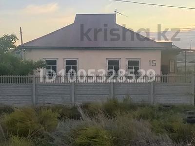 Жеке үй · 4 бөлме · 112 м² · 15 сот., Набережная 15, бағасы: 28 млн ₸ в Аксу