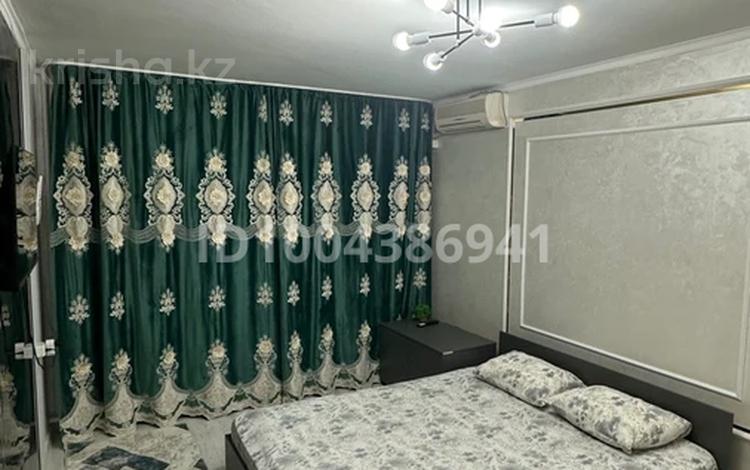 1-комнатная квартира · 50 м² · 3/5 этаж, 3 микрайон 38 — Возле 18 школы за 12 000 ₸ в Кульсары — фото 2