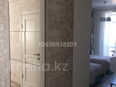 3-бөлмелі пәтер, 70 м², 2/4 қабат, Бухар Жырау 68 — Сити Мол, бағасы: 45 млн 〒 в Караганде, Казыбек би р-н