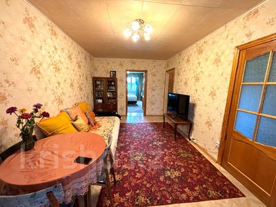 2-комнатная квартира · 48.4 м² · 5/5 этаж, Пришахтинск, 23й микрорайон 46 за 10 млн 〒 в Караганде, Алихана Бокейханова р-н