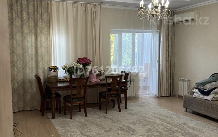 3-бөлмелі пәтер · 217.6 м² · 1/3 қабат, Сатыбалды Даумова 71/4, бағасы: 53 млн ₸ в Уральске — фото 12