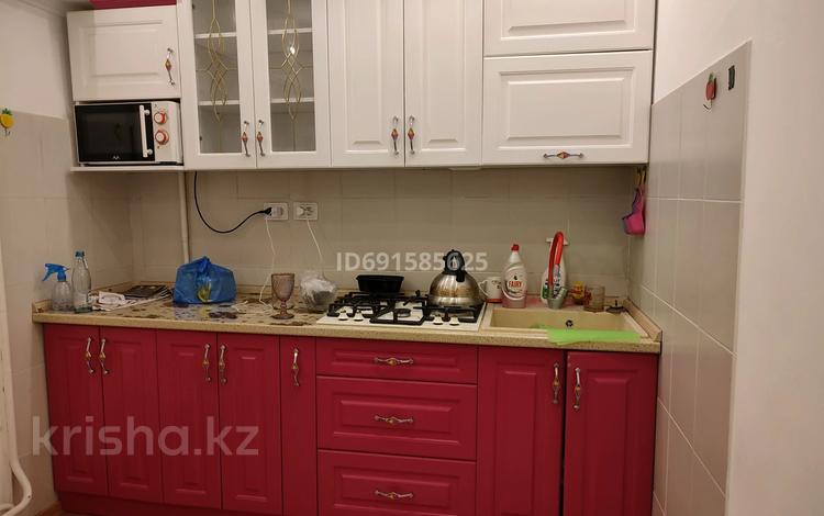 1-бөлмелі пәтер · 35 м² · 2/5 қабат, мкр Орбита-1 296 — Навои Торайгырова, бағасы: 300 000 〒 в Алматы, Бостандыкский р-н — фото 2