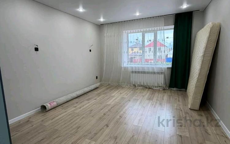 2-бөлмелі пәтер · 70 м² · 1/3 қабат, Ескі аэропорт ш/а., Жумагалиева 29, бағасы: 190 000 ₸ в Уральске, мкр Старый Аэропорт — фото 2