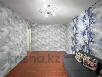 2-бөлмелі пәтер · 43 м² · 2/5 қабат, мкр.Самал 12а, бағасы: 15 млн ₸ в Талдыкоргане, мкр Самал
