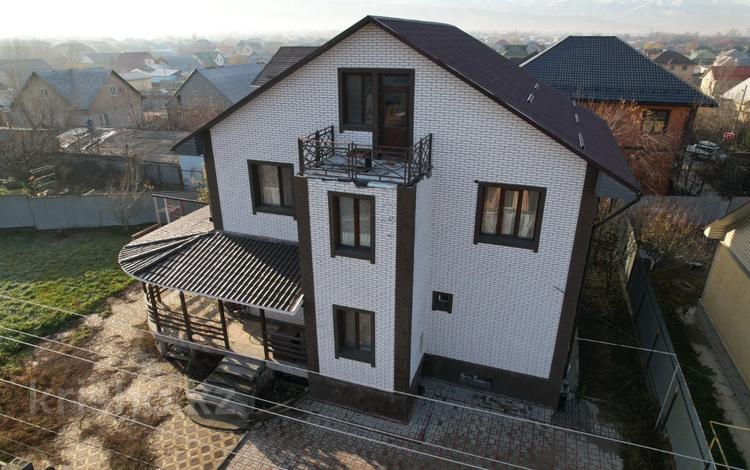 Отдельный дом • 4 комнаты • 350 м² • 8 сот., Муканова 62 за 99 млн 〒 в Туздыбастау (Калинино) — фото 3