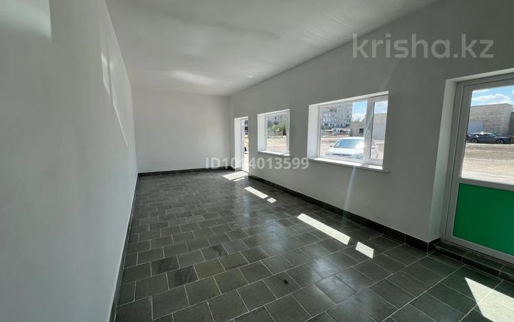 Дүкендер мен бутиктер · 35 м², бағасы: 200 000 ₸ в Семее — фото 2