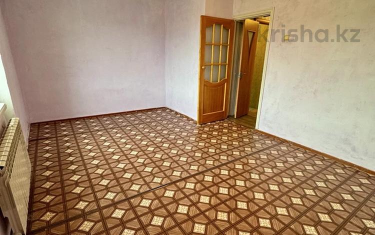 1-комнатная квартира · 32 м² · 5/5 этаж, 𝐌-𝐍 𝐒𝐀𝐌𝐀𝐋 — 𝐃𝐀𝐃𝐀𝐌 - 𝟓 𝐌𝐊𝐑 - 𝐙𝐕𝐎𝐍𝐈! 𝐀𝐠𝐞𝐧𝐬𝐭𝐯𝐨 𝐋𝐈𝐃𝐄𝐑! за ~ 9.8 млн 〒 в Талдыкоргане, мкр Самал — фото 7