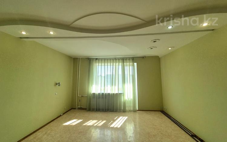 4-бөлмелі пәтер · 108 м² · 6/10 қабат, пр. Республики, бағасы: 29.9 млн ₸ в Темиртау — фото 13