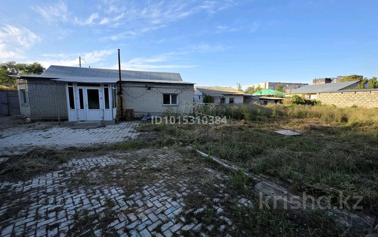 Отдельный дом · 3 комнаты · 100 м² · 7 сот., Приречная 2 за 31 млн ₸ в Уральске — фото 2