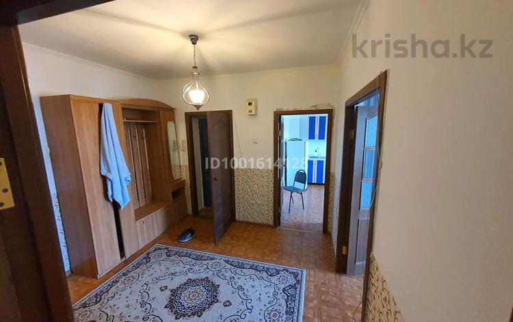 3-комнатная квартира · 86 м² · 3/5 этаж, Сатпаева 21А — Шафран, ТЦ Атырау за 37.5 млн ₸ — фото 2