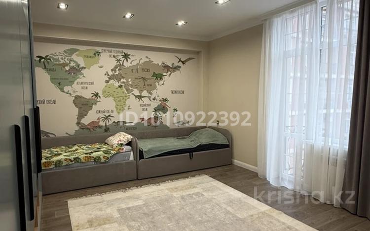 4-бөлмелі пәтер · 185 м² · 7/7 қабат, 17-й мкр 25, бағасы: 93 млн ₸ в Актау — фото 2