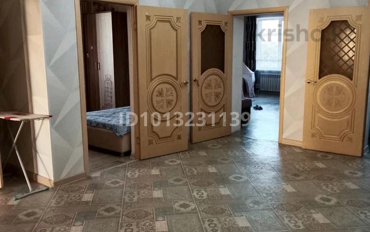 4-комнатная квартира · 130 м² · 4/5 этаж, Яншина 22 за 41 млн ₸ в Актобе, мкр. Курмыш — фото 2
